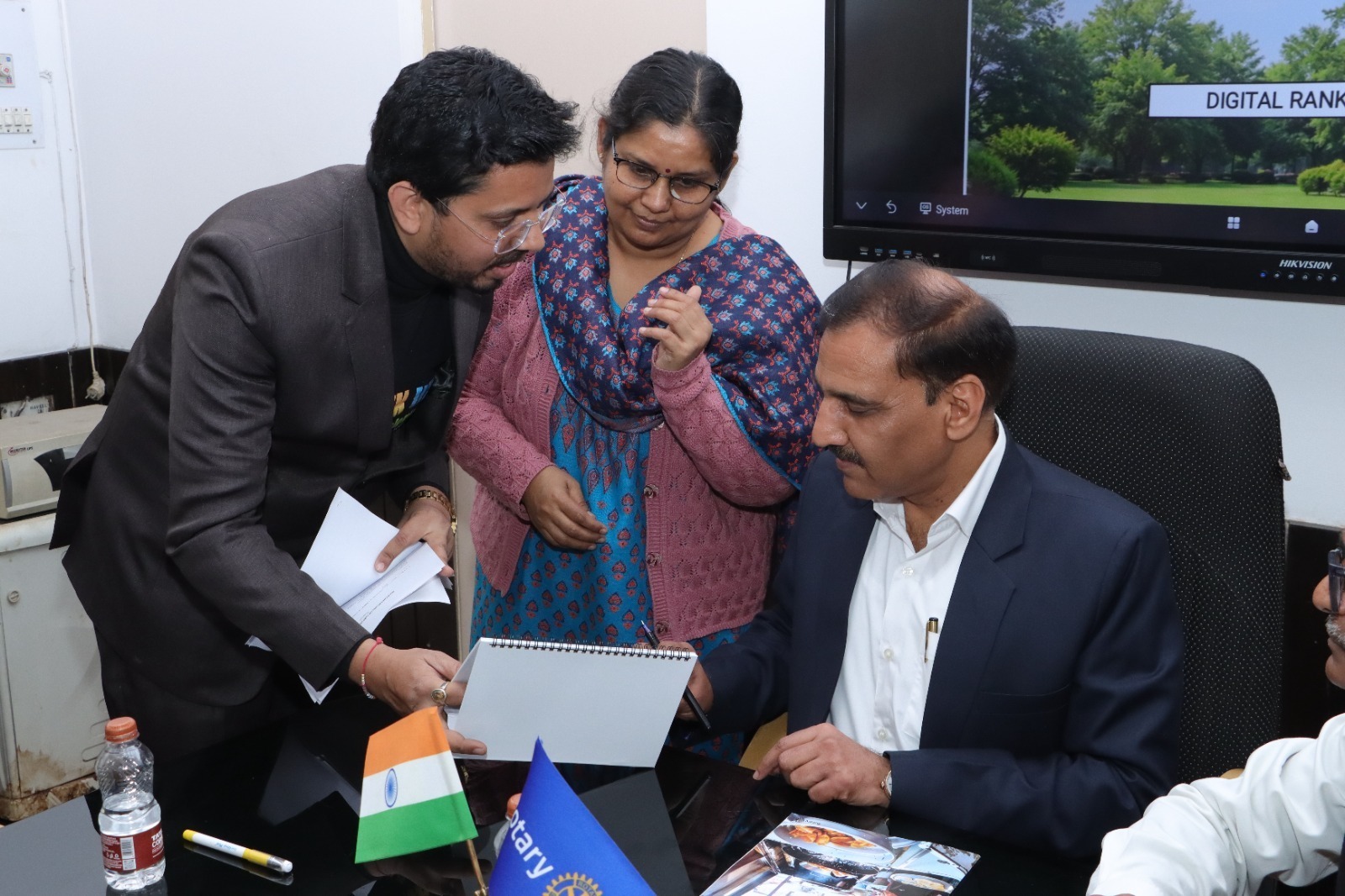 BANSAL IET,LUCKNOW logo